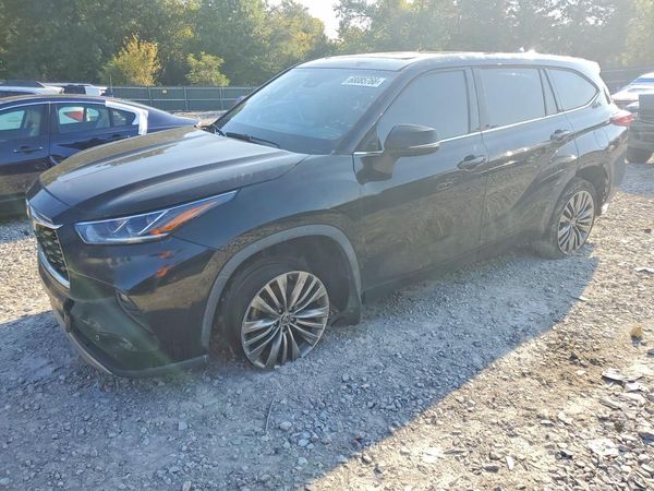 2021 TOYOTA HIGHLANDER — Front 3/4