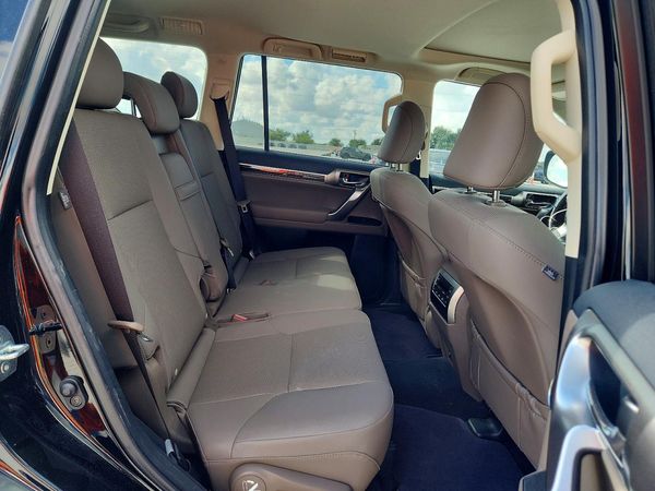 2022 LEXUS GX 460 Premium