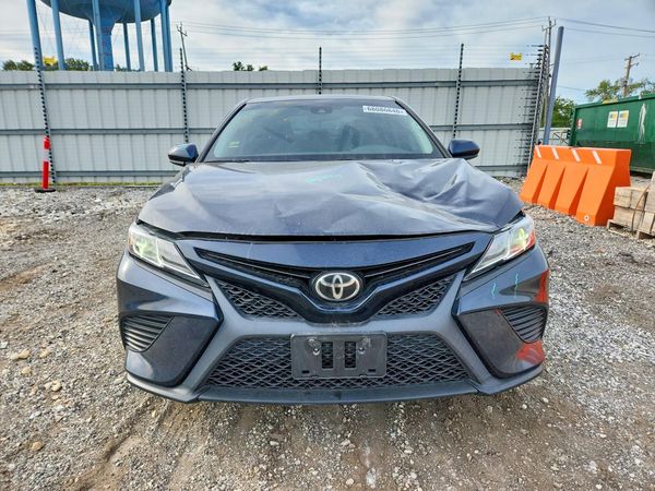 2019 TOYOTA CAMRY