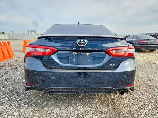 2019 TOYOTA CAMRY
