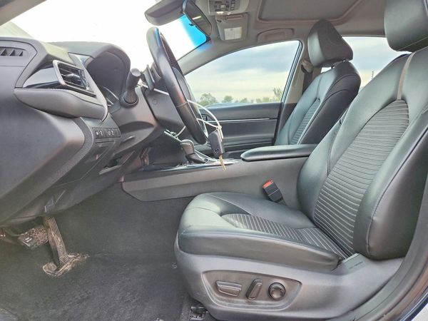 2019 TOYOTA CAMRY