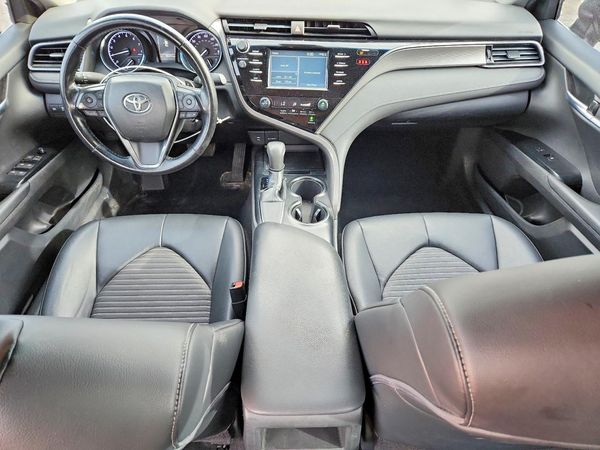 2019 TOYOTA CAMRY