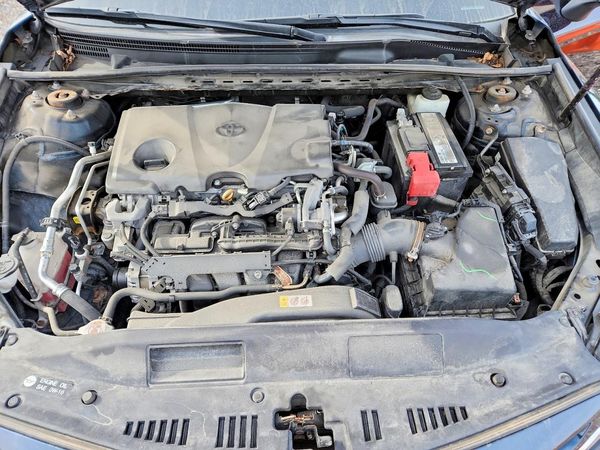 2019 TOYOTA CAMRY