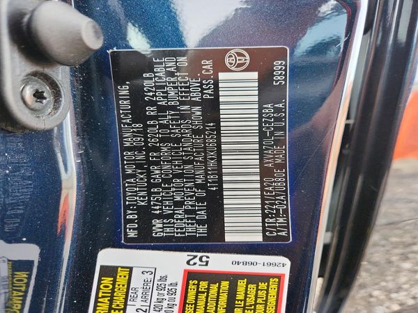 2019 TOYOTA CAMRY