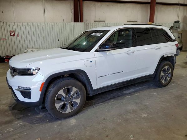 2024 JEEP GRAND CHEROKEE