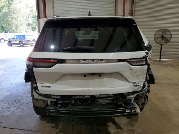 2024 JEEP GRAND CHEROKEE