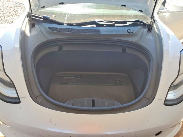 2020 TESLA MODEL 3 — Engine bay