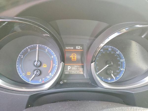 2016 TOYOTA COROLLA