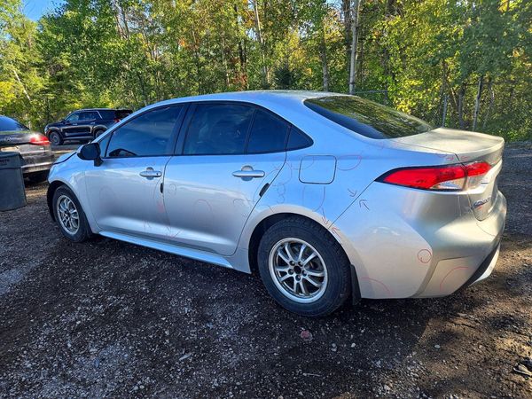 2022 TOYOTA COROLLA