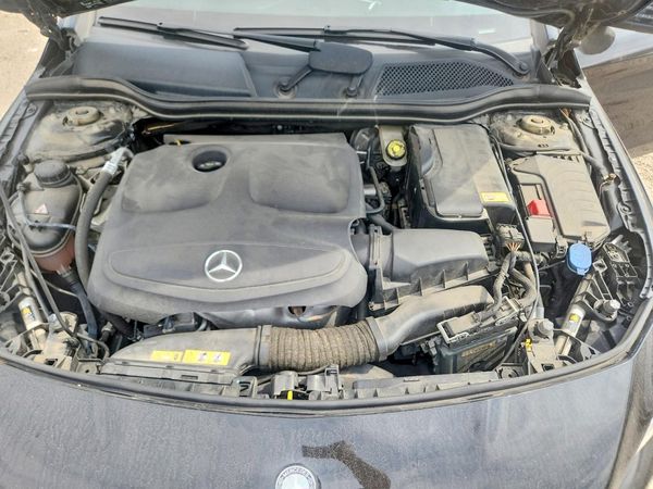 2015 MERCEDES-BENZ CLA