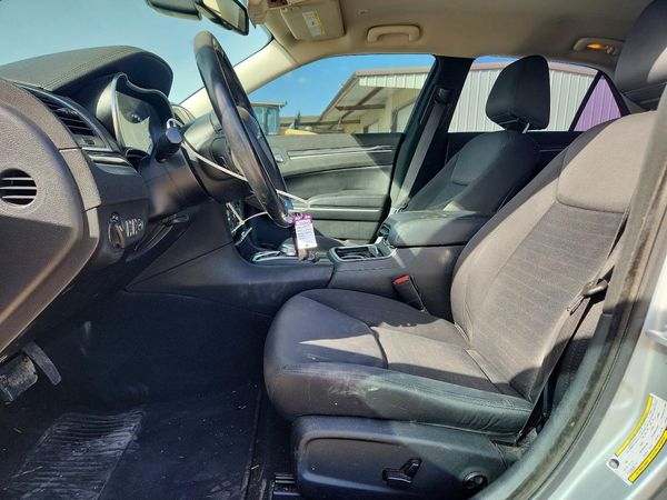 2019 CHRYSLER 300