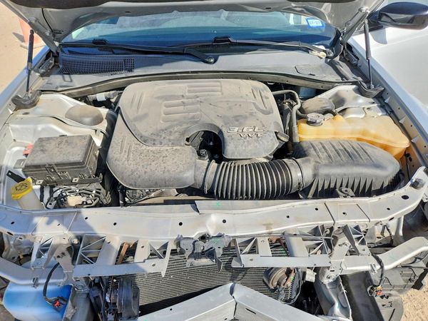2019 CHRYSLER 300