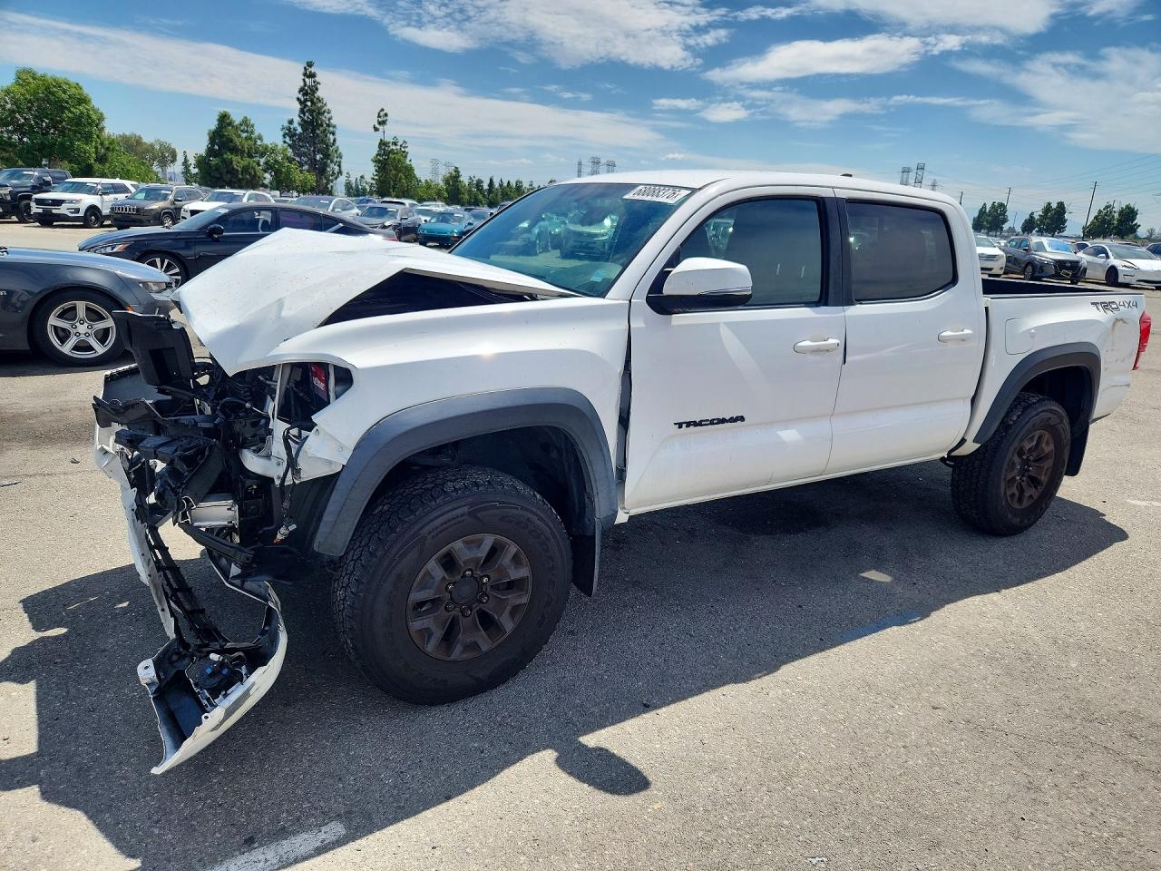 2016 TOYOTA TACOMA