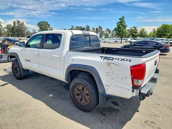 2016 TOYOTA TACOMA