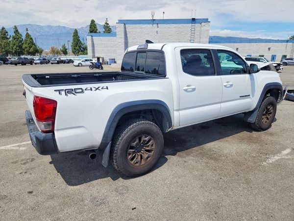 2016 TOYOTA TACOMA