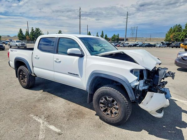 2016 TOYOTA TACOMA