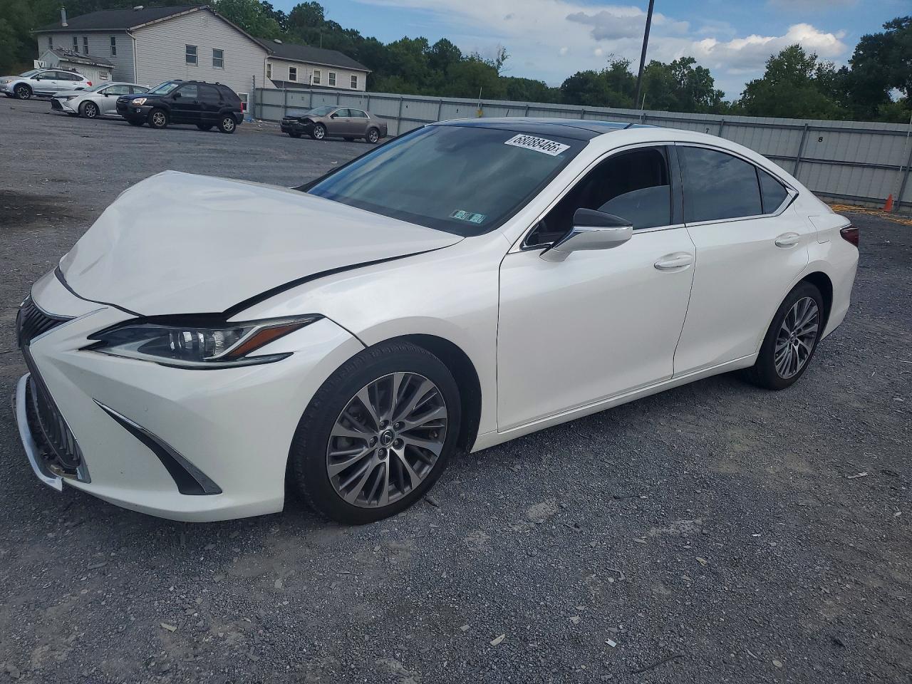 2019 LEXUS ES