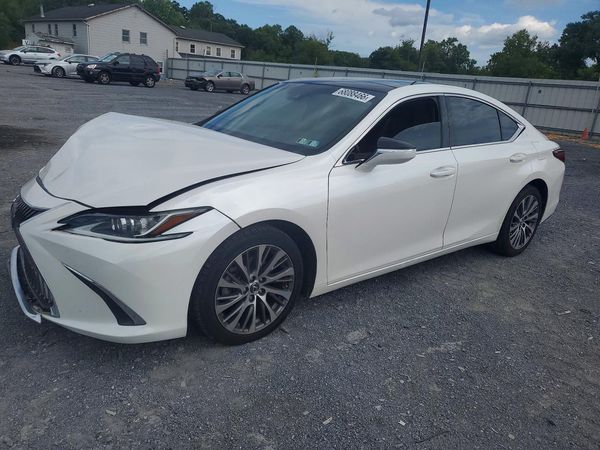 2019 LEXUS ES