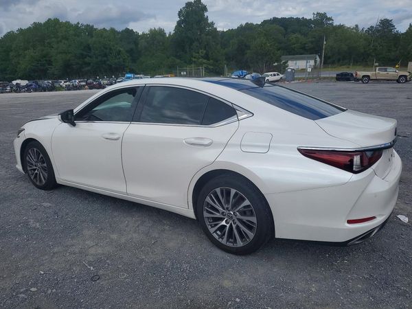 2019 LEXUS ES