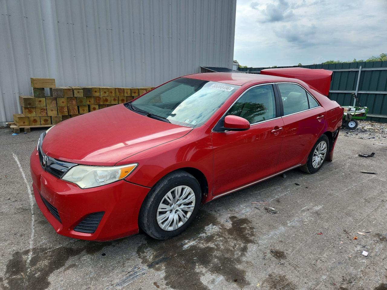 2013 TOYOTA CAMRY — Front 3/4