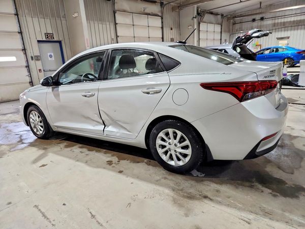 2019 HYUNDAI ACCENT SE and SEL