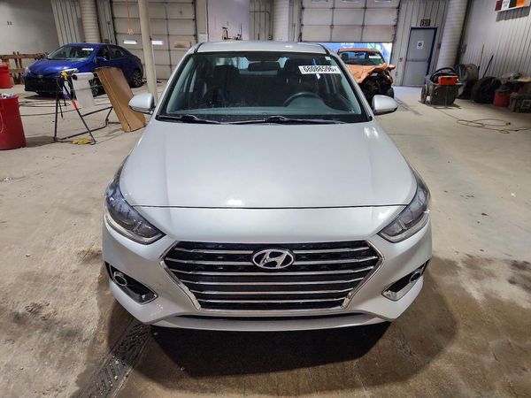 2019 HYUNDAI ACCENT SE and SEL