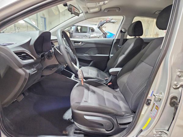 2019 HYUNDAI ACCENT SE and SEL