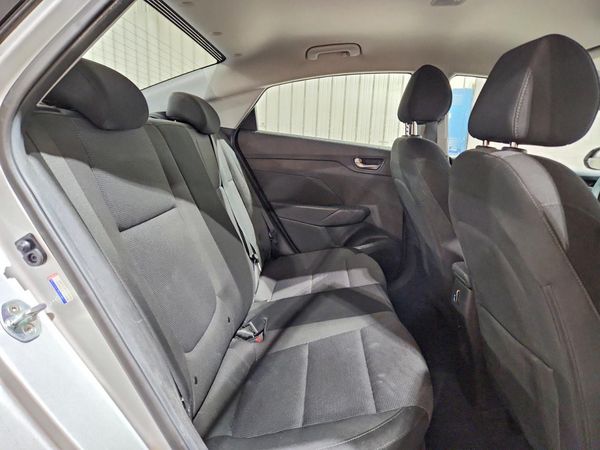 2019 HYUNDAI ACCENT SE and SEL