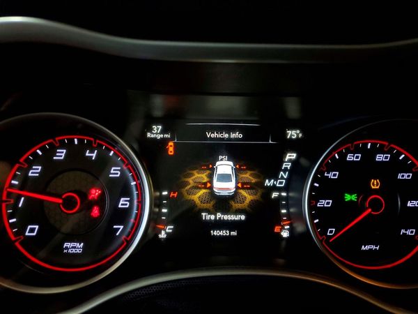 2016 DODGE CHARGER SXT