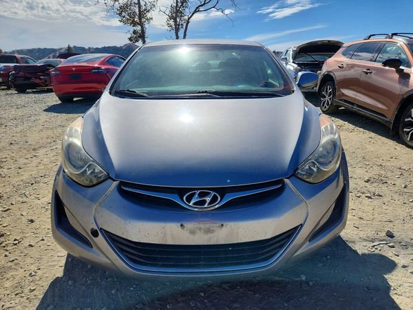 2014 HYUNDAI ELANTRA