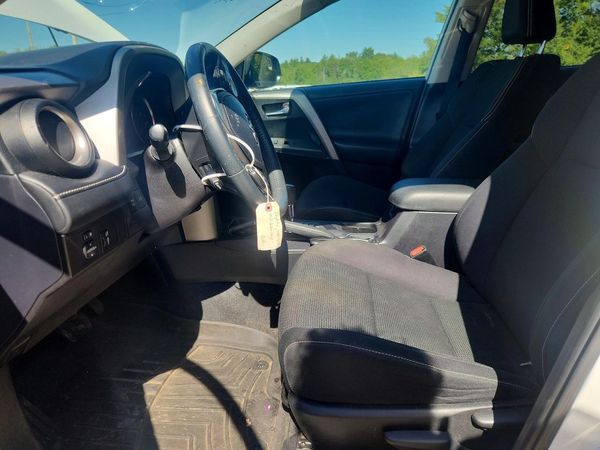 2016 TOYOTA RAV4 XLE (M Grade)