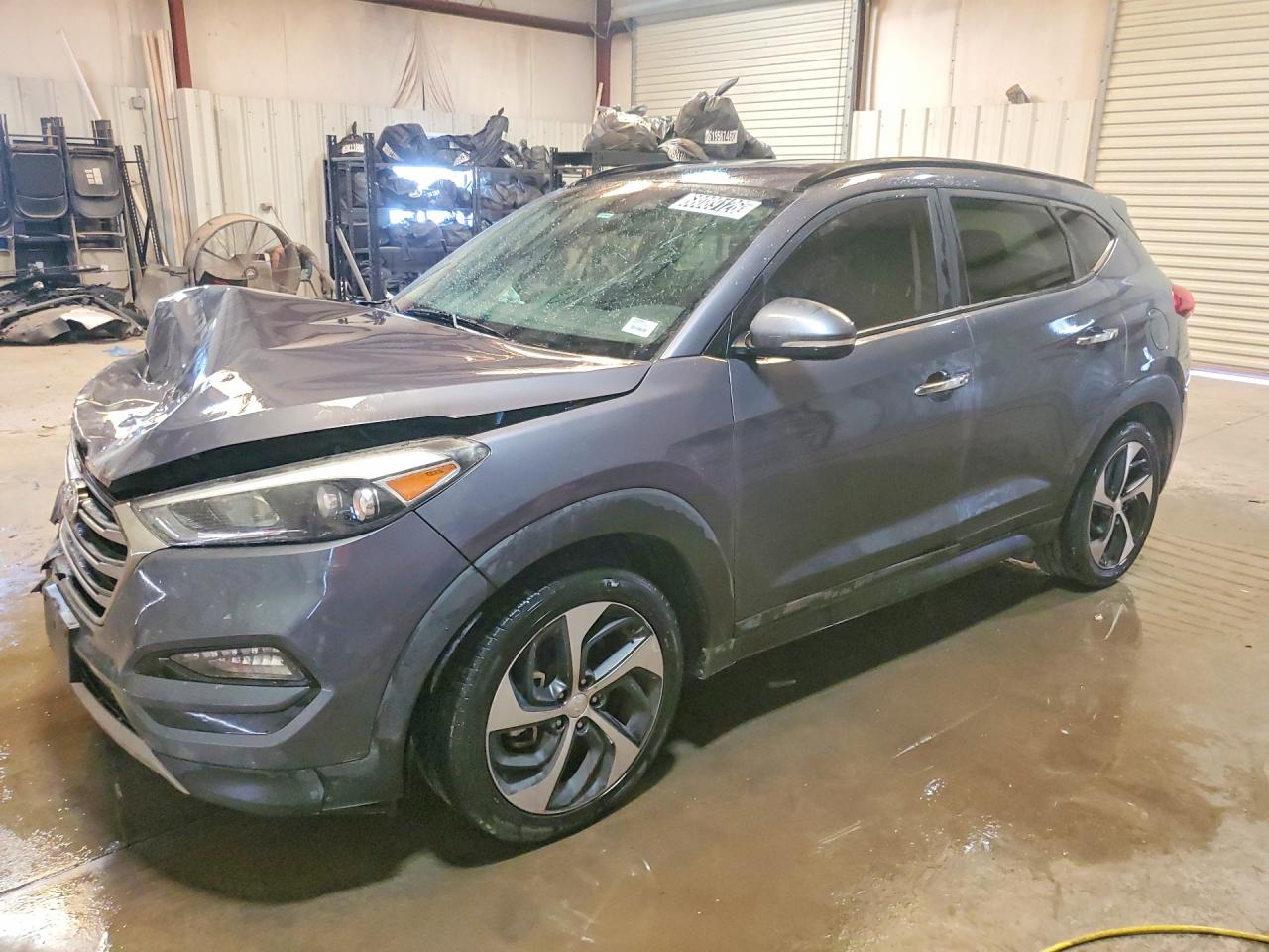 2017 HYUNDAI TUCSON — Front 3/4