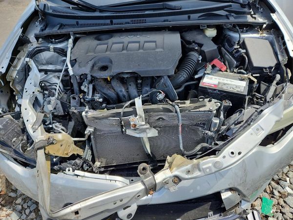 2016 TOYOTA COROLLA L/LE — Engine bay