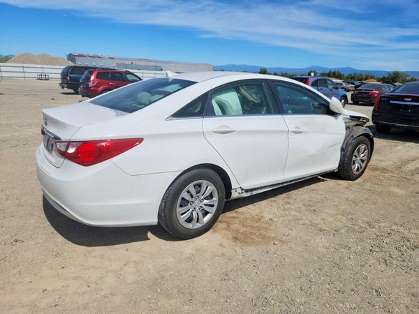 2012 HYUNDAI SONATA Middle-low level