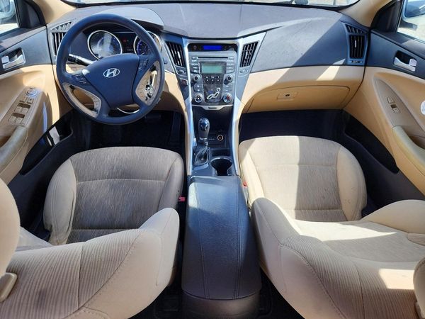 2012 HYUNDAI SONATA Middle-low level