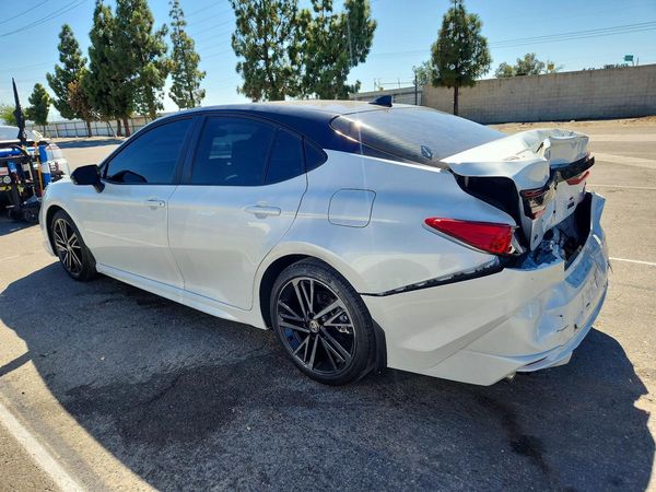 2026 TOYOTA CAMRY