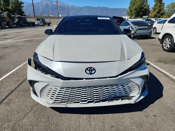 2026 TOYOTA CAMRY