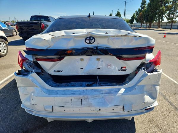 2026 TOYOTA CAMRY