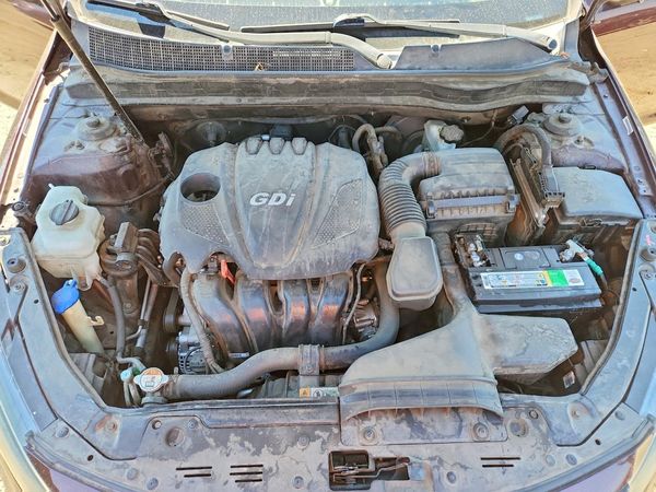2014 KIA OPTIMA 2.4 LX STD/Conv — Engine bay