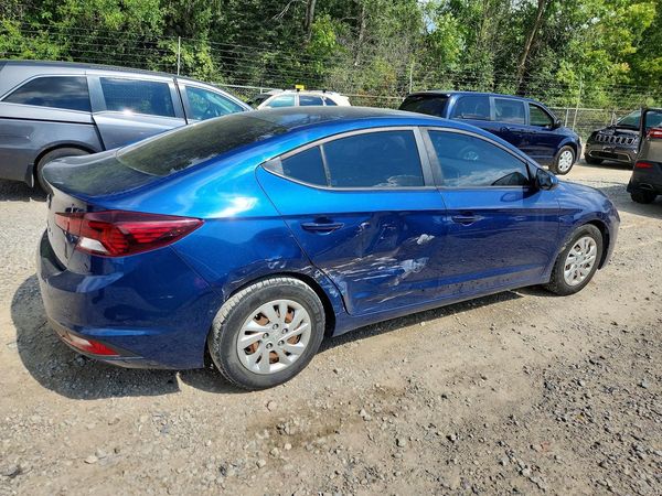 2019 HYUNDAI ELANTRA SE