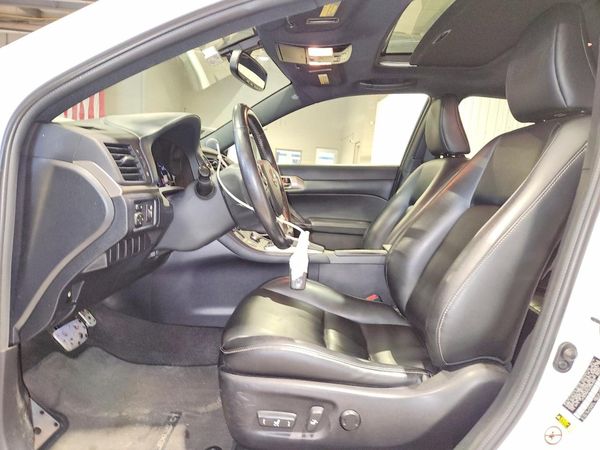 2017 LEXUS CT 200h