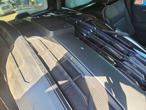2025 CHEVROLET TAHOE Premier — LOOS