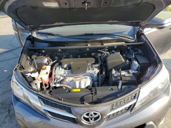 2015 TOYOTA RAV4 XLE (M Grade)