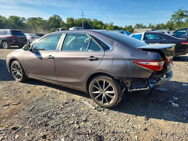 2015 TOYOTA CAMRY