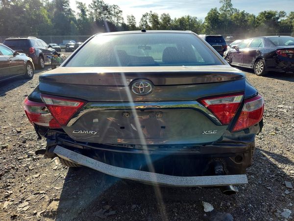 2015 TOYOTA CAMRY