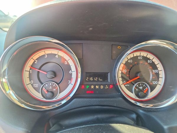 2014 DODGE GRAND CARAVAN SE