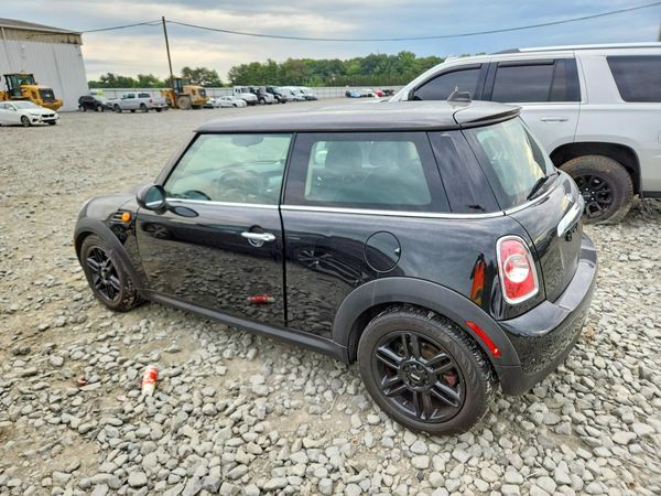 2016 MINI COOPER