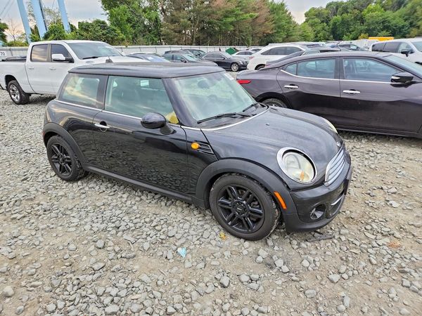 2016 MINI COOPER