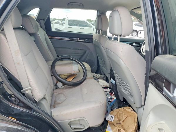 2014 KIA SORENTO