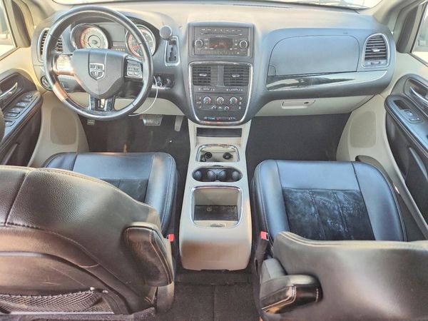 2017 DODGE GRAND CARAVAN